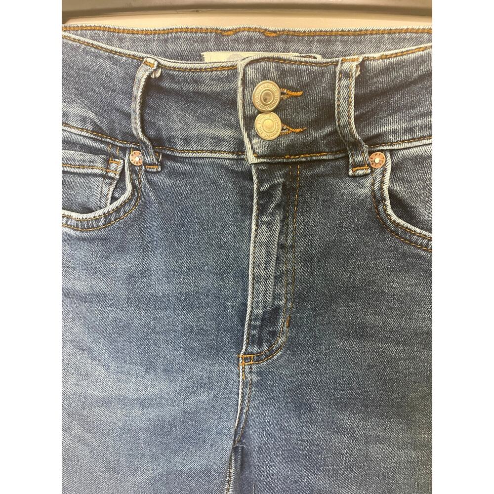 We The Free Double Button Frayed Hem Jeans Women's Size 28 - Picture 3 of 8